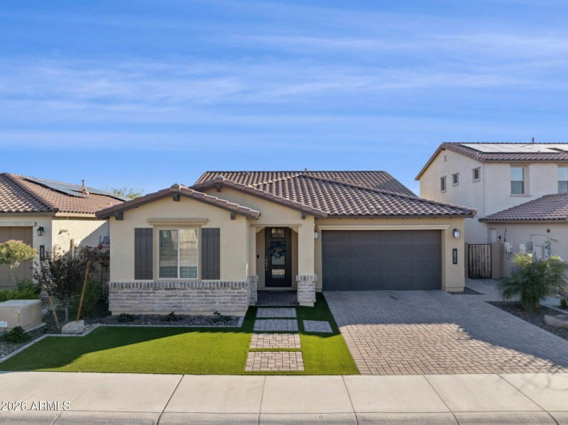 38-web-or-mls-6875-w-spur-dr