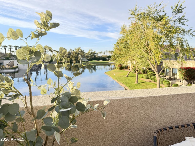 18089367-50CE-4F8D-9579-6157FA564496