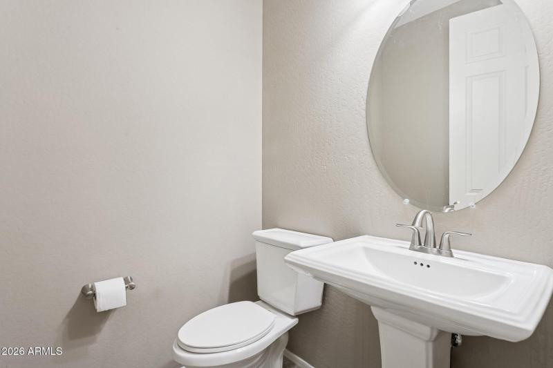 Powder Room for Guest