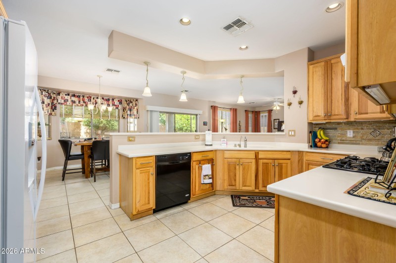 19-web-or-mls-Halifax-26