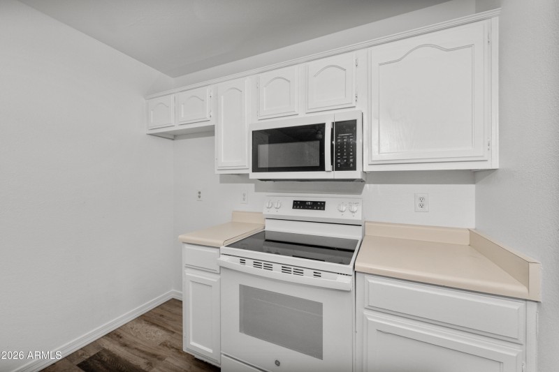 12 - Microwave & Range