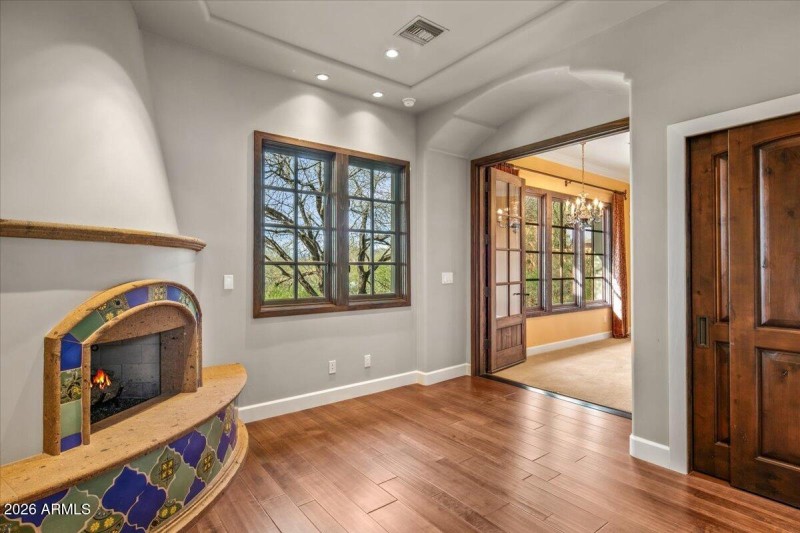 Primary Suite Office Details