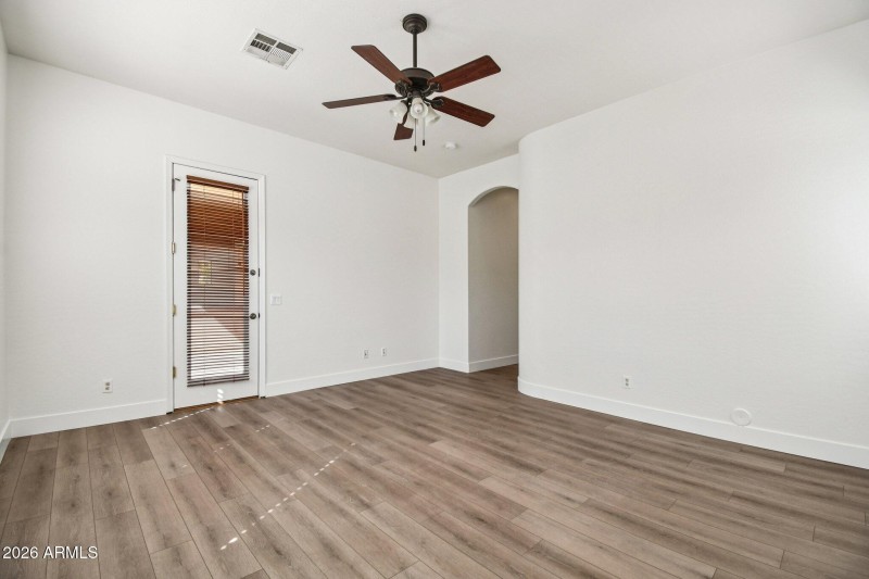 19-web-or-mls-S Roca St-S0702-019