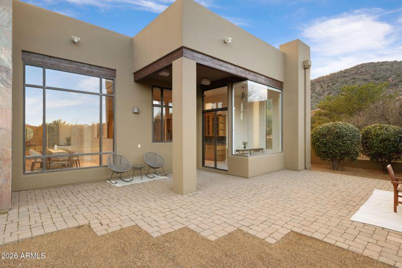 25-web-or-mls-FA9A2221