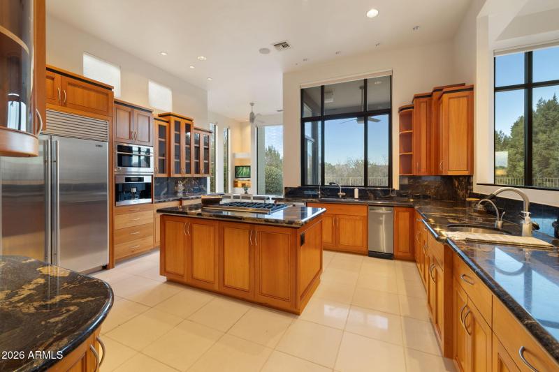 34-web-or-mls-FA9A2266