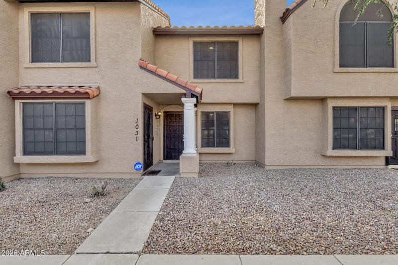 HOA maintains landscape