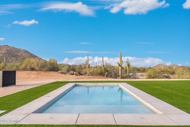 67-web-or-mls-DSC00933-HDR-Edit