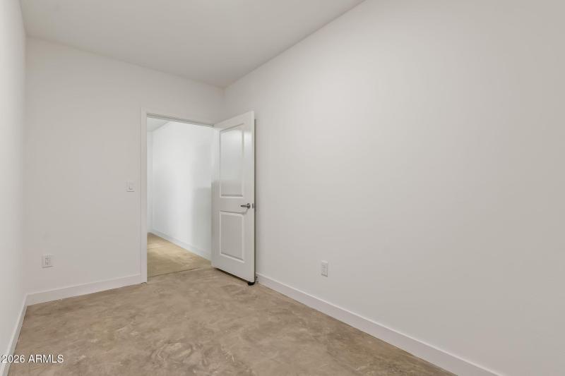 50-web-or-mls-JON00270