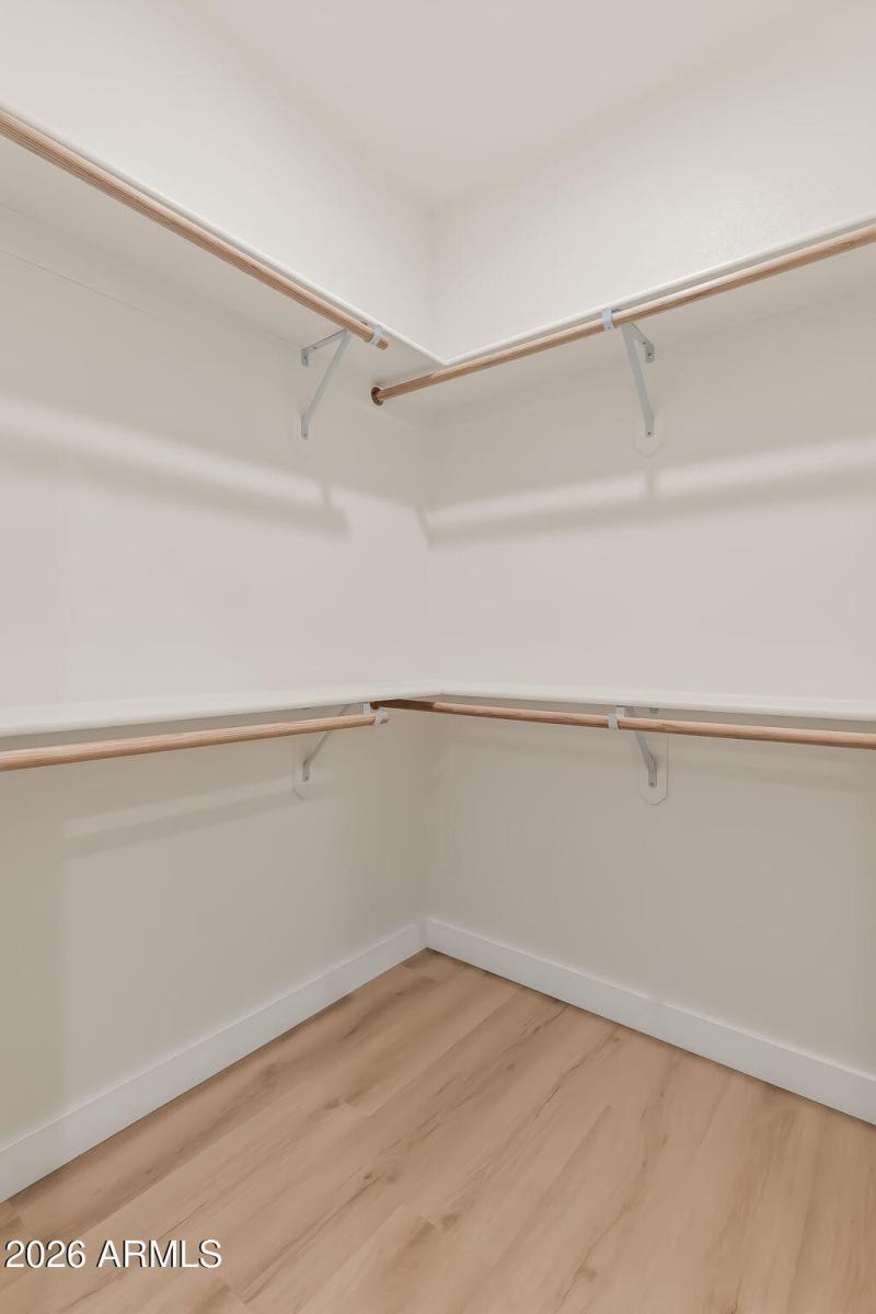 33-web-or-mls-JON00219