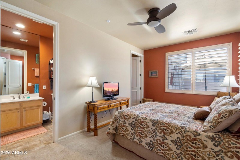 Second bedroom to hall bathroom