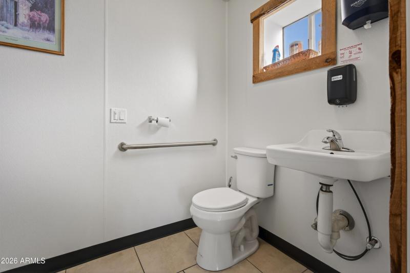 Udderly Divine Cafe & Bakery Camp Verde