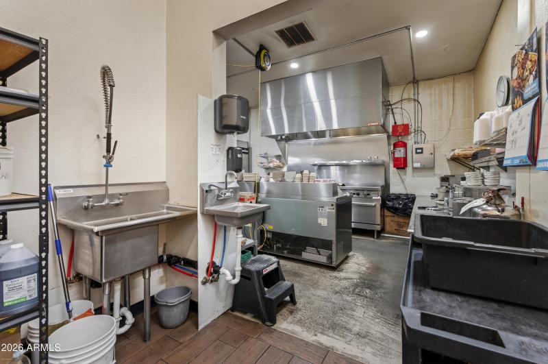 Udderly Divine Cafe & Bakery Camp Verde