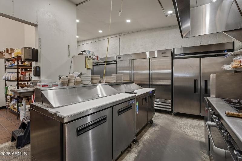 Udderly Divine Cafe & Bakery Camp Verde