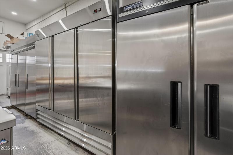 Udderly Divine Cafe & Bakery Camp Verde