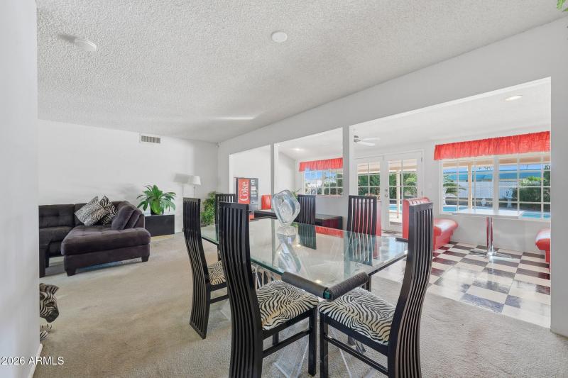 Dining / Living Room