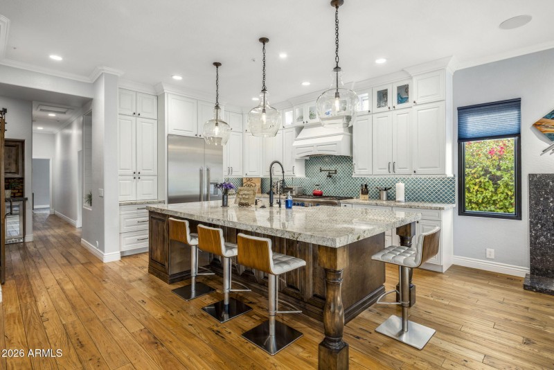 011_Breakfast Counter