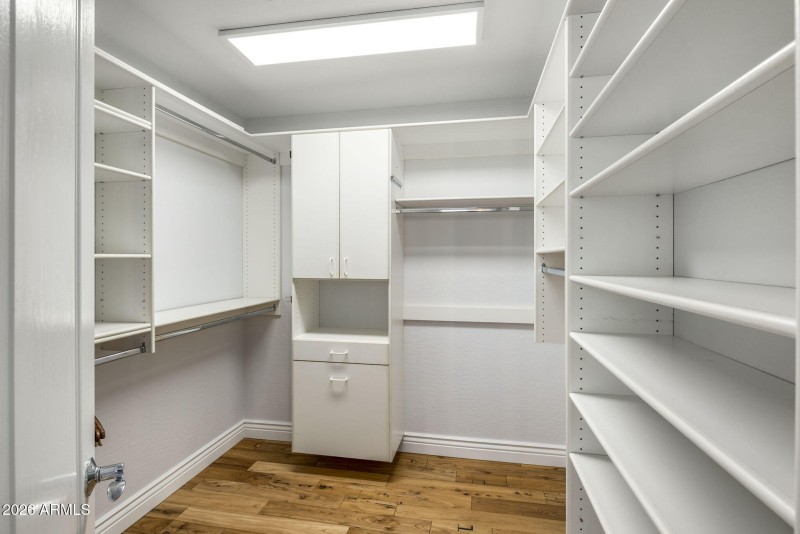 026_Principal Closets