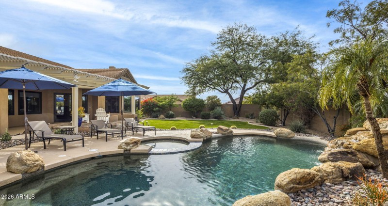 043_Pool Back Of Home