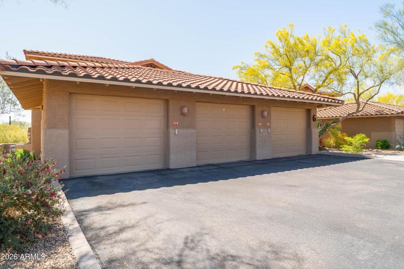Home detached garage