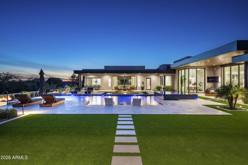 064_Twilight Pool Views