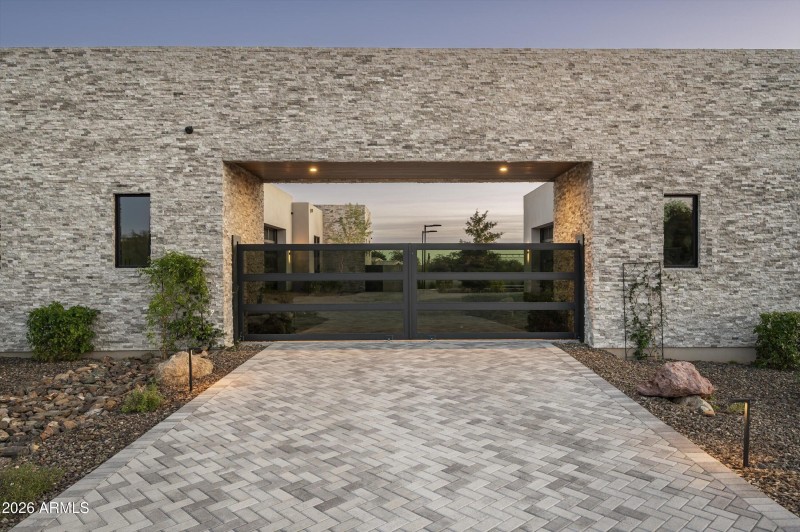 070_Exterior Front Garage