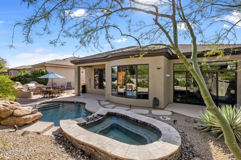 034_Spa to Pool to BBQ 1