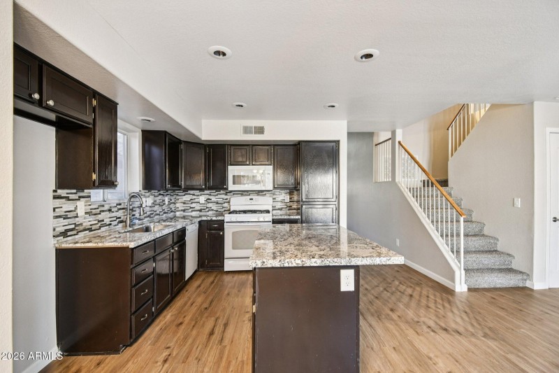 11-web-or-mls-E Sierra Madre Ave-S0802-0