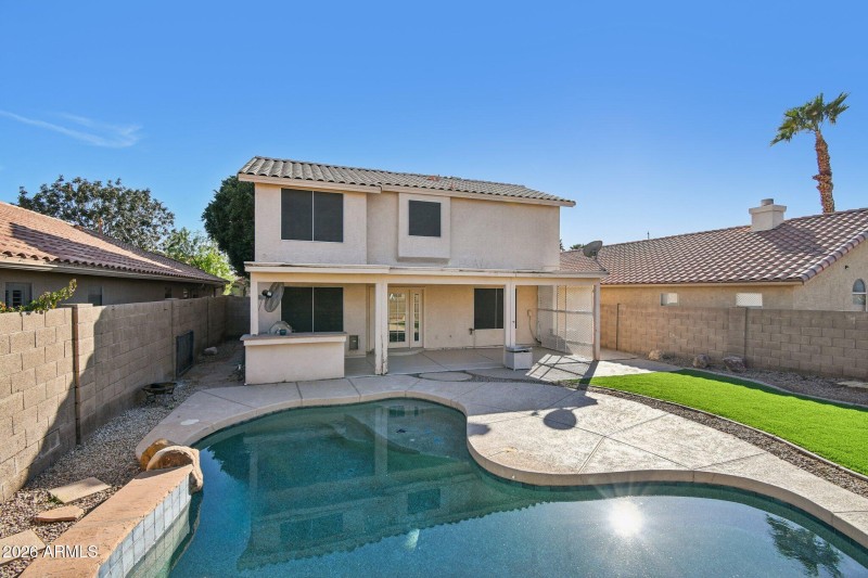 33-web-or-mls-E Sierra Madre Ave-S0802-0