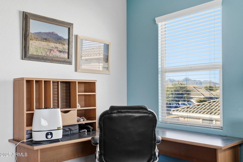 033__21256 E Waverly Dr