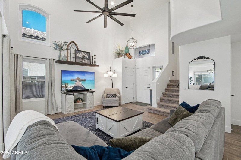 7-web-or-mls-E Coolbrook Ave-S0902-007