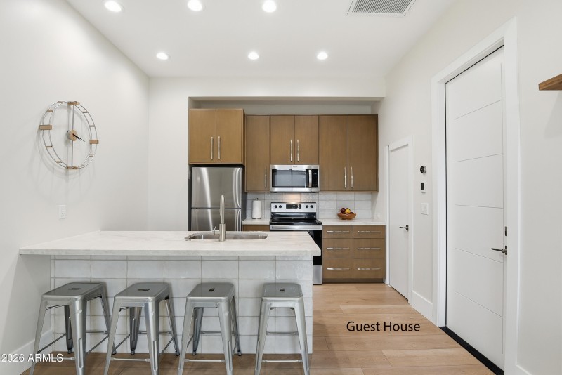 39-37913N14thave-155 2