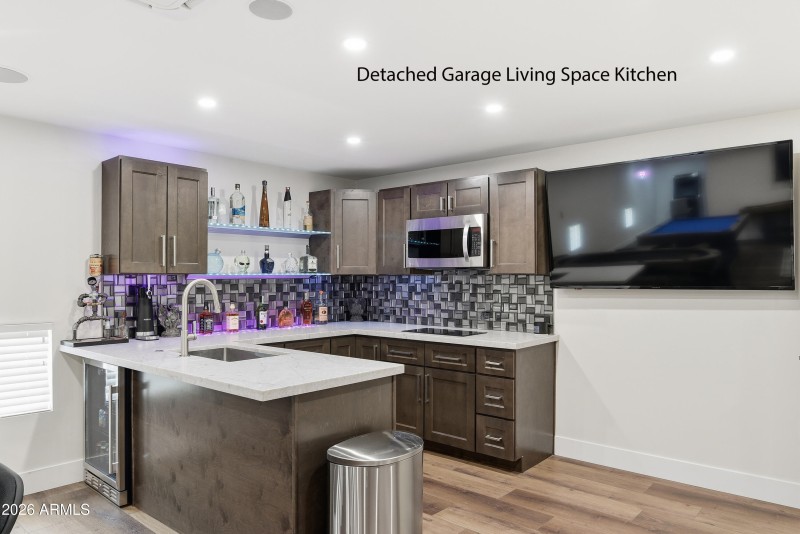 49-37913N14thave-230 2