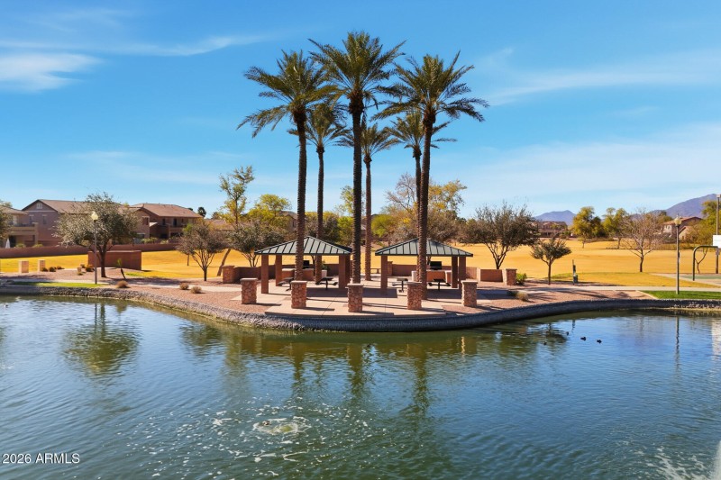 033-community-amenities