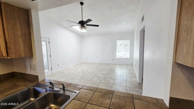 911baab2-758c-409f-857d-2075aaeed258