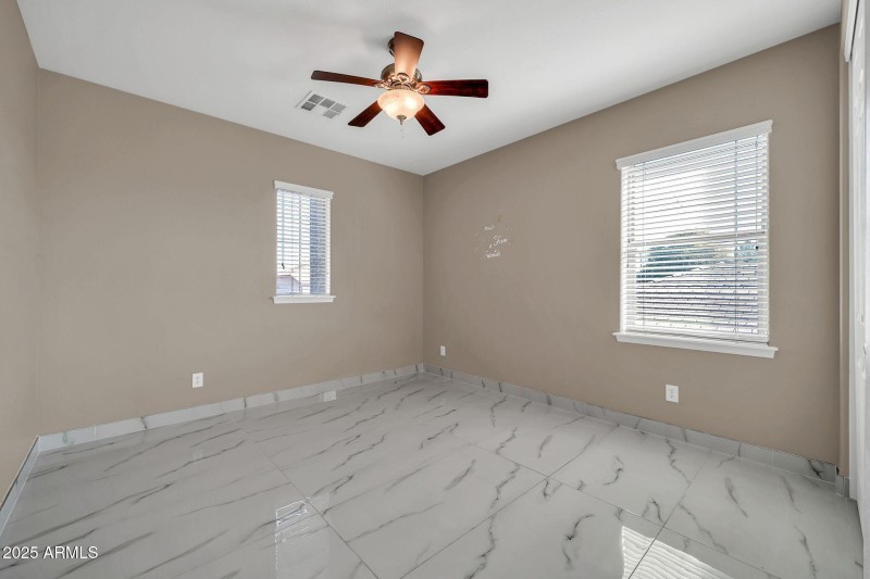 mls_13611 W Merrell St-34