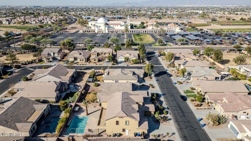 mls_13611 W Merrell St Drone-8