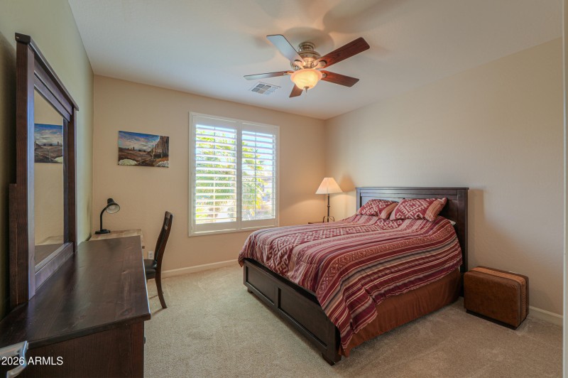 Guest room w/Shutters