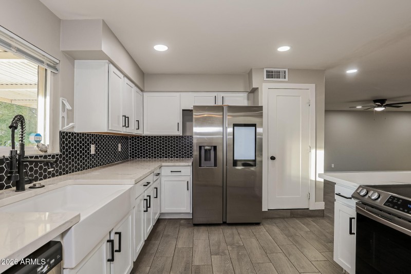 008-photo-kitchen-15129192