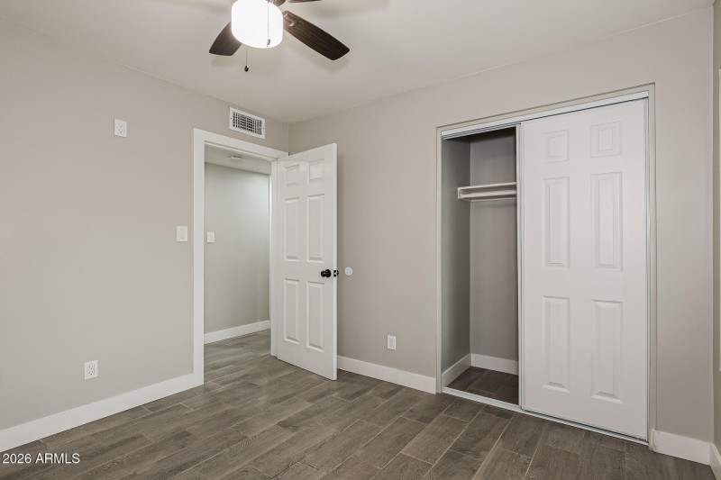 014-photo-bedroom-15127474