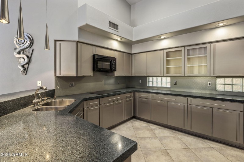 Contemporary kitchen