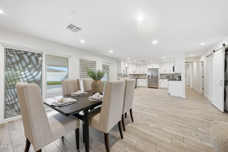 Dining & Kitchen Connection