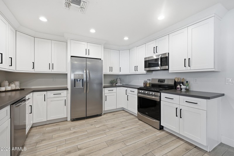 Modern Kitchen Layout