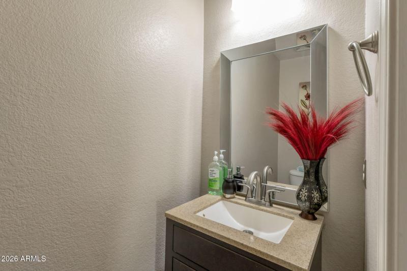 12-web-or-mls-Qp-5379