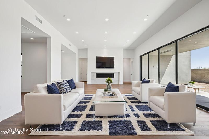 10 with Virtual Staging