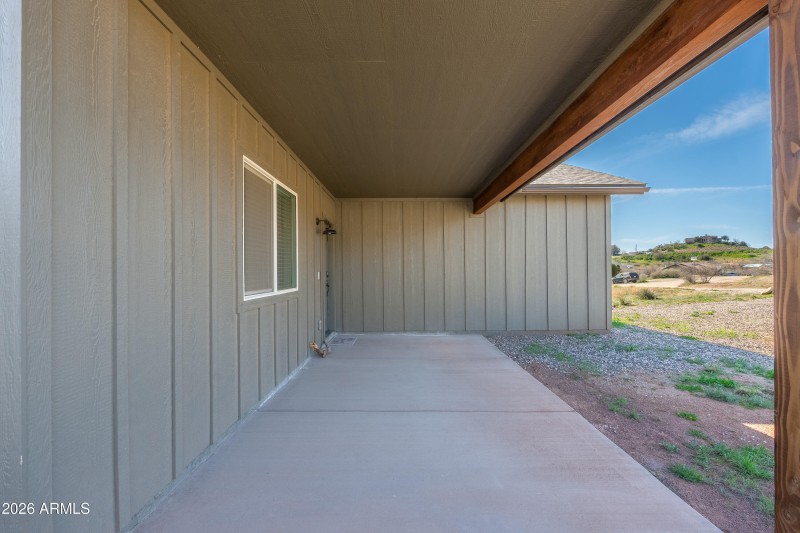 5665 N Bentley Dr - 04