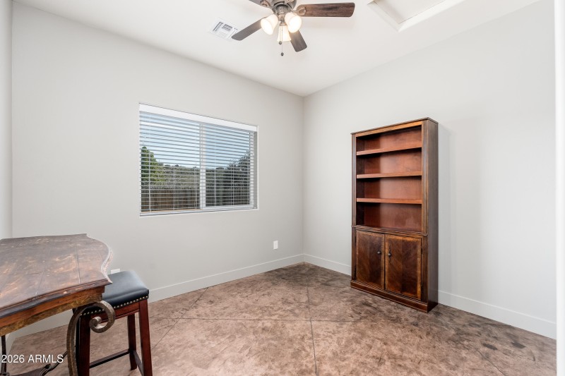 5665 N Bentley Dr - 22