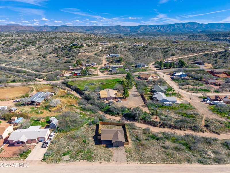 5665 N Bentley Dr - 33