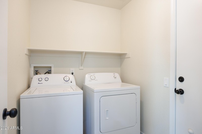 1718 E Birch St - Laundry Room