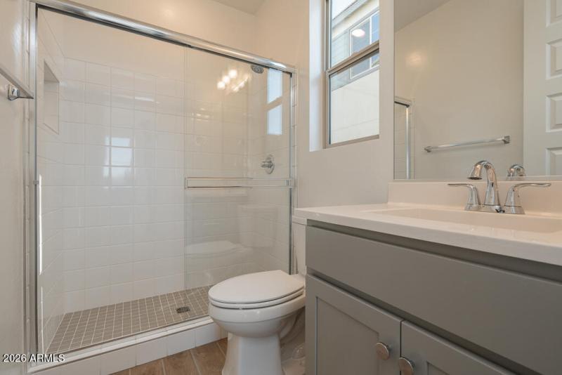 Tri Pointe Waterston Central 118 - Bathr