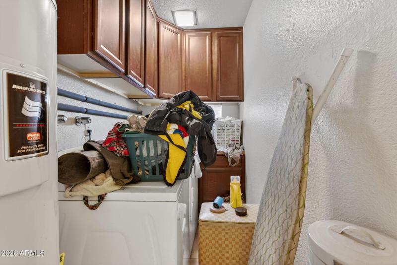 29-web-or-mls-64-S 4th St